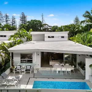 https://fat-frog-beach-houses.hotelsbyronbayaustralia.com