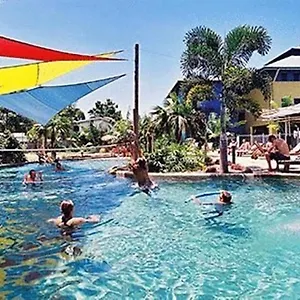 https://nomads-cairns.queenslandhotels.net